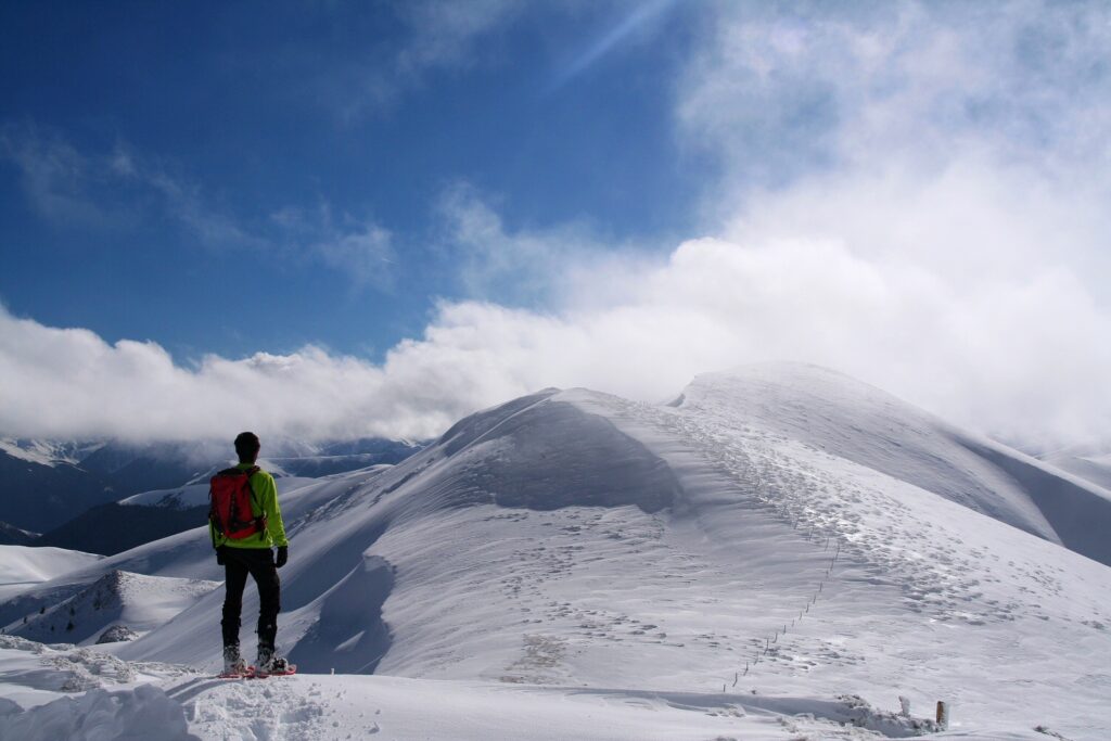 montagnes enneignées